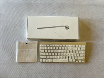 Apple Mac Wireless Bluetooth Keyboard with box model A1314