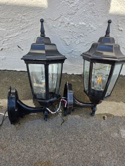 Outside wall lamp