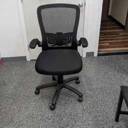 Cyber Black Mesh Office Desk Chair. City Of Orange 🍊