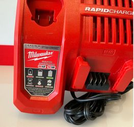 M12 and M18 12-Volt/18-Volt Lithium-Ion Multi-Voltage Rapid Battery Charger