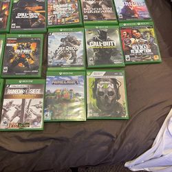 and four controllers wireless Xbox Series X and four controllers wireless