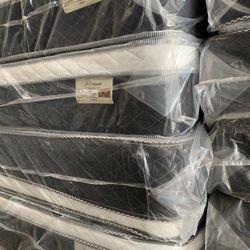 🌟✨Mattress Pillow Top All Sizes ✨🌟 ☑️ 12” inches tall 🟦All sizes 🛏💤 🟩Same day delivery available🚛 🟠Queen sizes  🟡Full sizes  🟢Twin sizes  🔵
