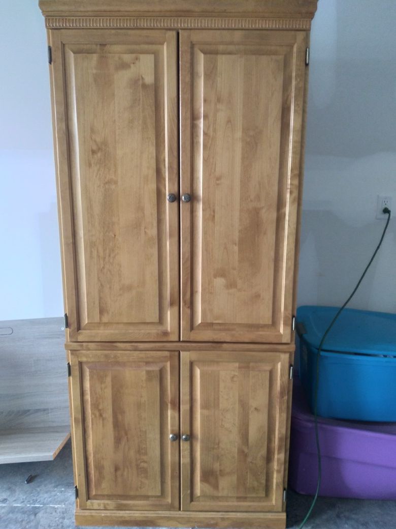 Armoire