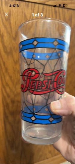 This is a vintage 1970s Pepsi-Cola Tiffany style stained glass drinking glass