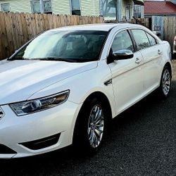 2015 Ford Taurus