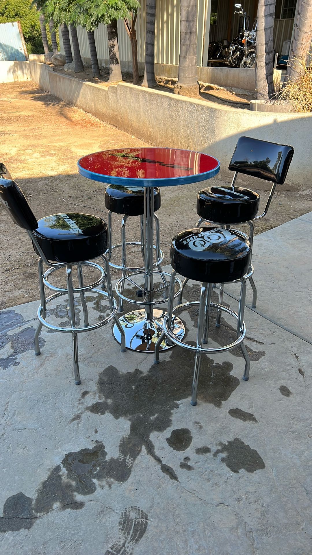 Snap on Bar Table And Chairs
