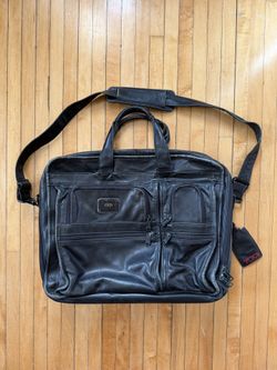 Vintage TUMI Alpha Leather Briefcase Laptop Expandable 9621D3 Messenger Bag