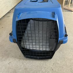 Small Portable Dog or Cat Carrier / Crate