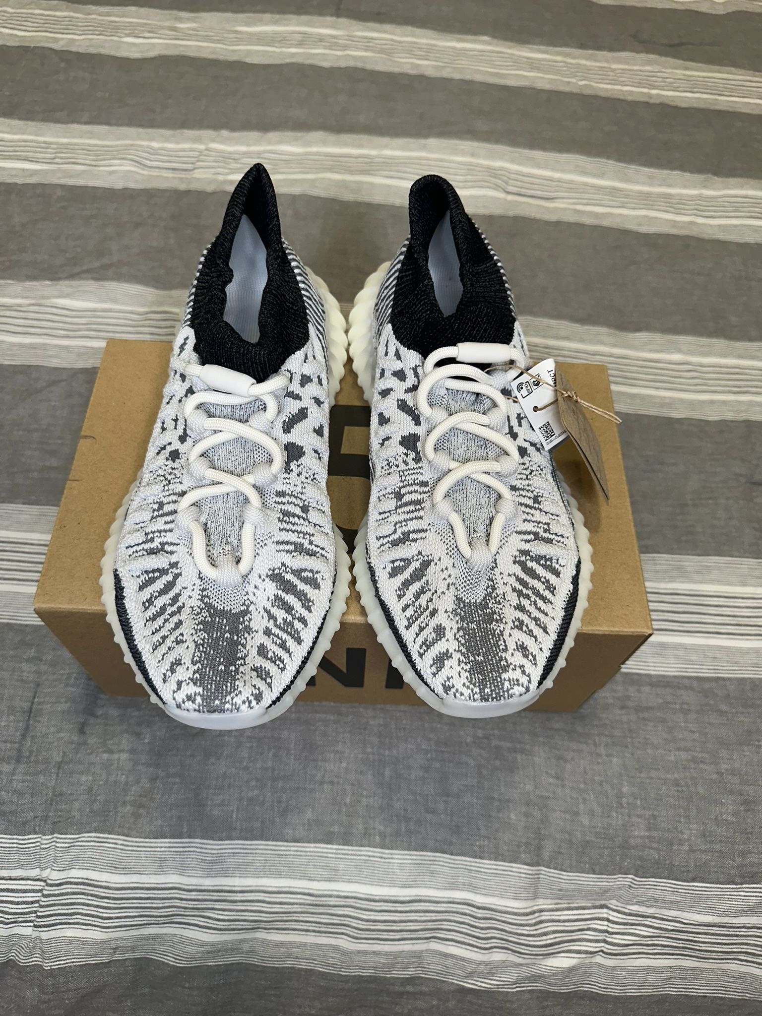 Adidas Yeezy CMPCT Panda
