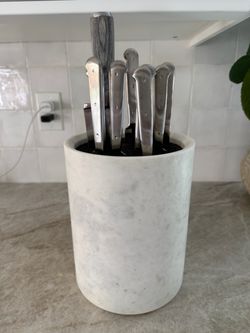 Williams Sonoma Marble Knife Holder w/ Kapoosh Insert – Discontinued