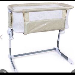 Baby Delight  Beside Me Dreamer Bassinet extra tall | Bedside Sleeper | 8-Position Height Adjustment | Flax   Open box item   INVENTORY NUMBER: 101264