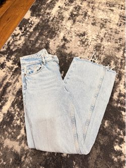 Zara Light Washed Jeans size 2