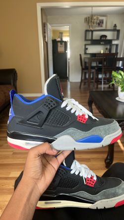 AIR JORDAN 4 RETRO (GOOD CONDITION)