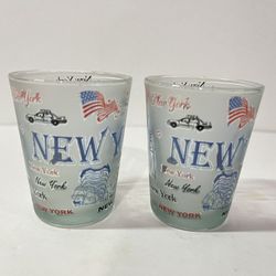2 pcs New York Statue of Liberty 2.5" Shot Glasses Collectible Souvenir Gift