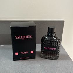 Valentino Uomo Born In Roma Intense