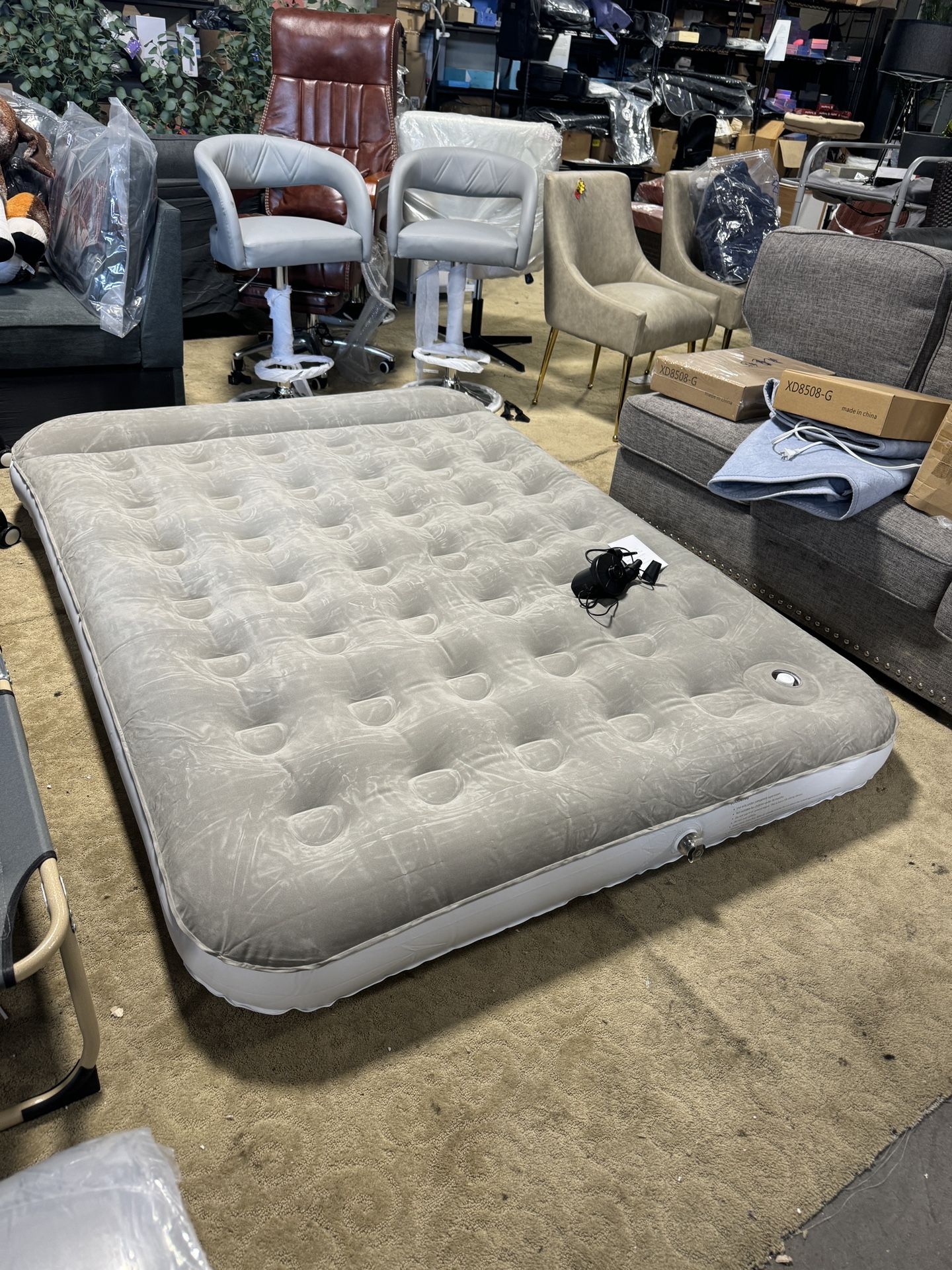 Camping Air Mattress with Electric Air Pump, Inflatable Mattresses