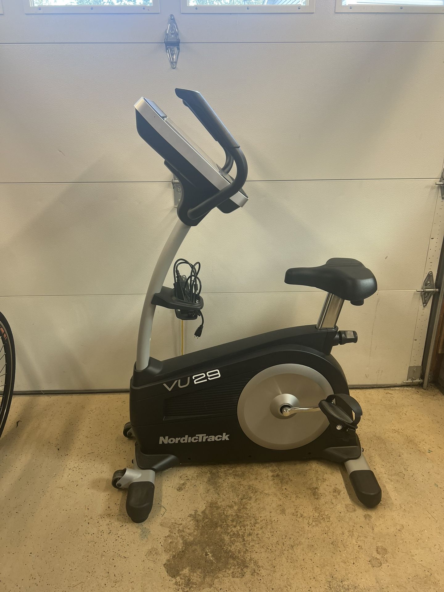 NordiTrack VU29 Commercial Exercise With HD Touch Screen