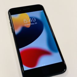 IPhone 7 128GB  Fully unlocked 