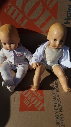2 American  doll realy small doll