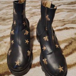 Botas #  8/9   Negras Cómodas  Gucci
