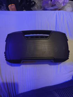 Vocboom boombox speaker