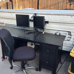 Desk Set