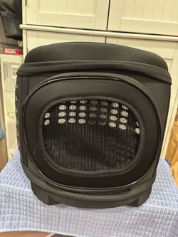 Brand new black collapsible pet carrier small