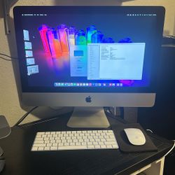 iMac Apple Computer (with keyboard and mouse)