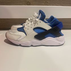 NEW Nike Air Huarache SIZE 10