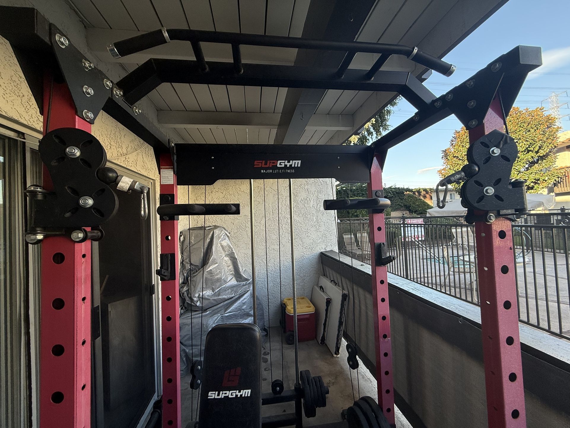 Weight rack With Dual Pulley System