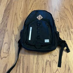 Herschel Backpack Excellent Condition Black 