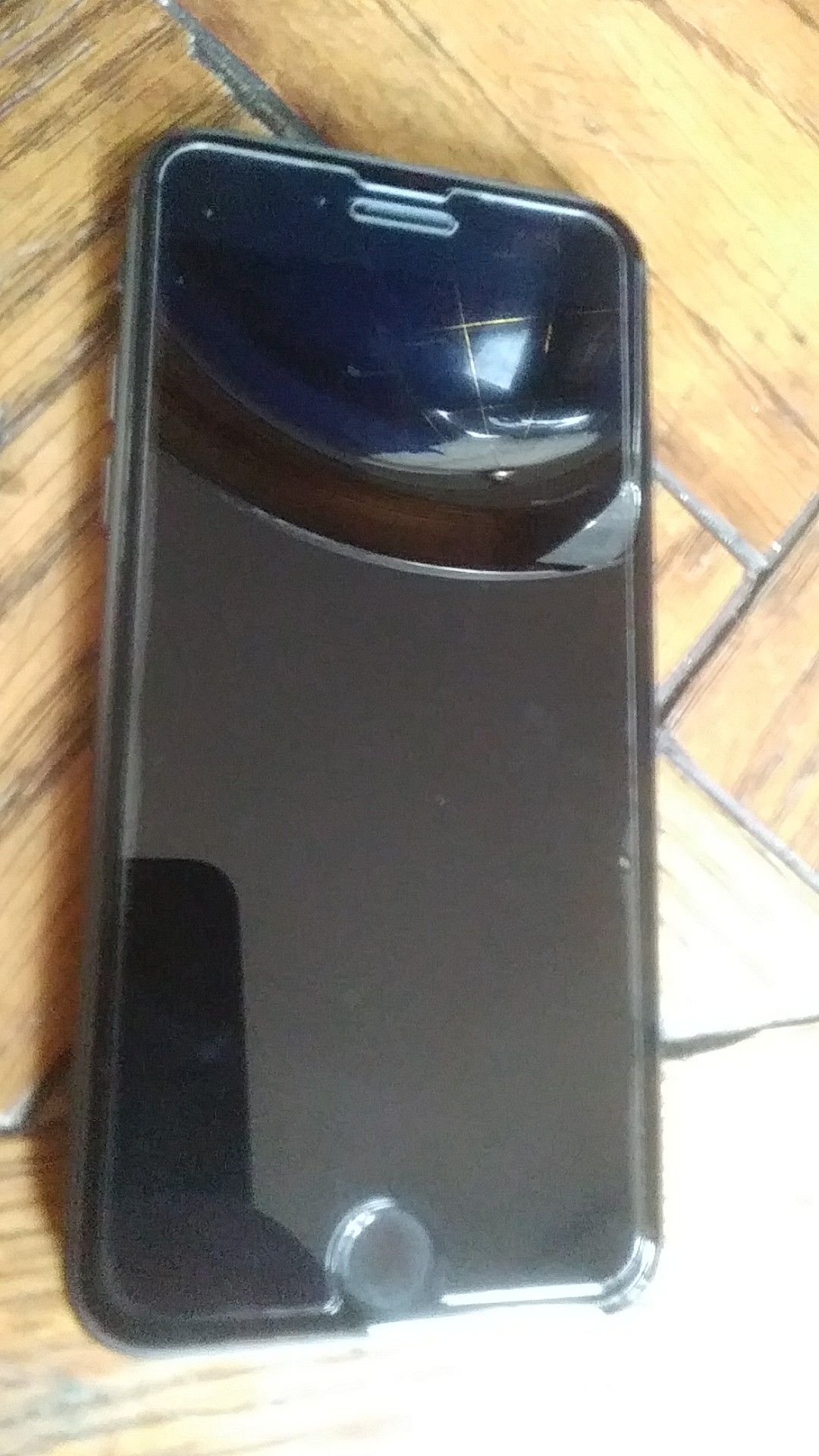 LOCKED!!!!!!! Iphone 8
