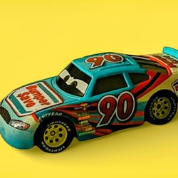 Disney Pixar Cars - PONCHY WIPEOUT #90 Bumper Save - Diecast Car 1:55