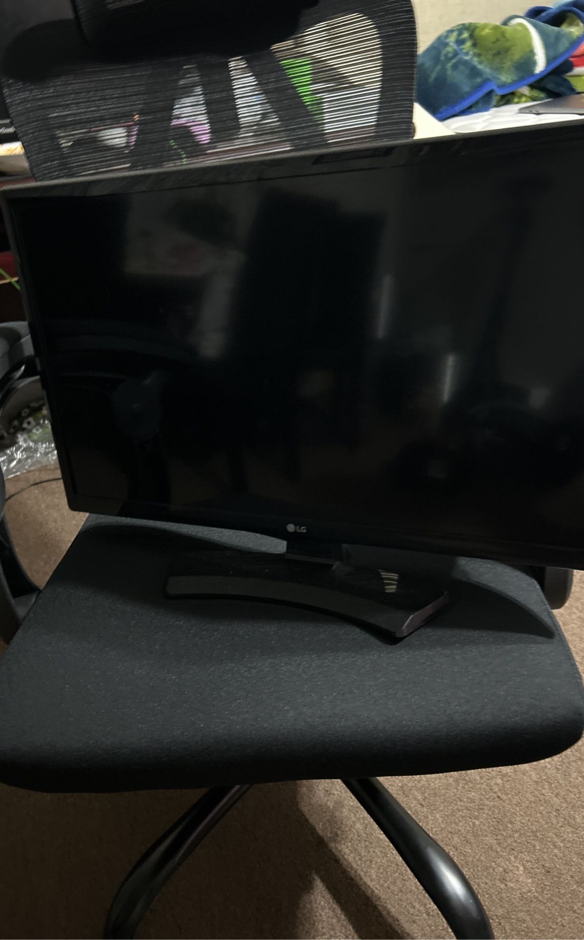 LG Small Tv For Sale (Zelle Only Or Partial Zelle Deposit For Cash Payment)