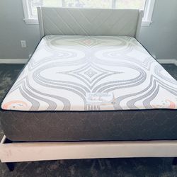 Set Queen Size Bed Frame+Mattress 12”thick  No Need Box Spring Comfort & Quality Brand New We Deliver All  Cities