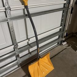 Snow 18’ Shovel True Temper