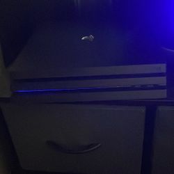 PS4 Pro 1tb With 3 Controllers (Trades Available)