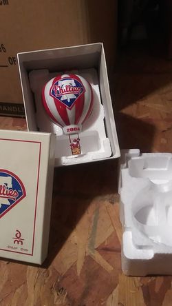 Christmas tree ornament 2004