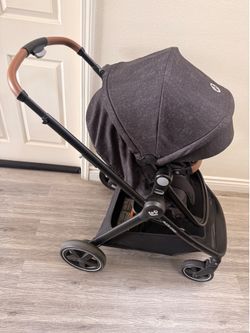 Maxi Cosi Zelia Stroller and Car Seat