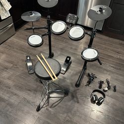 Electric Drums Donner DED-80 + Programable Built-in Effects + Drum Sticks + Cables