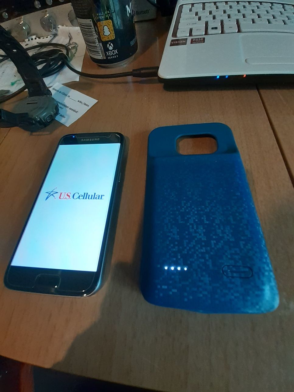Samsung galaxy s7 with charging case