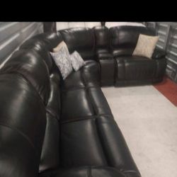 SECTIONAL GENUINE LEATHER RECLINER ELECTRIC BLACK COLOR.. DELIVERY SERVICE AVAILABLE 💥🚚💥