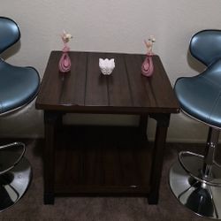Barstool With Table