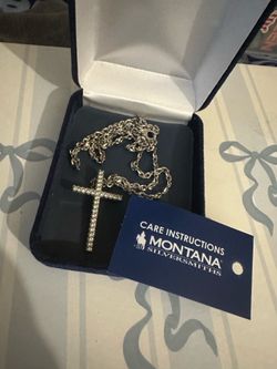 Montana Silversmiths Cross necklace