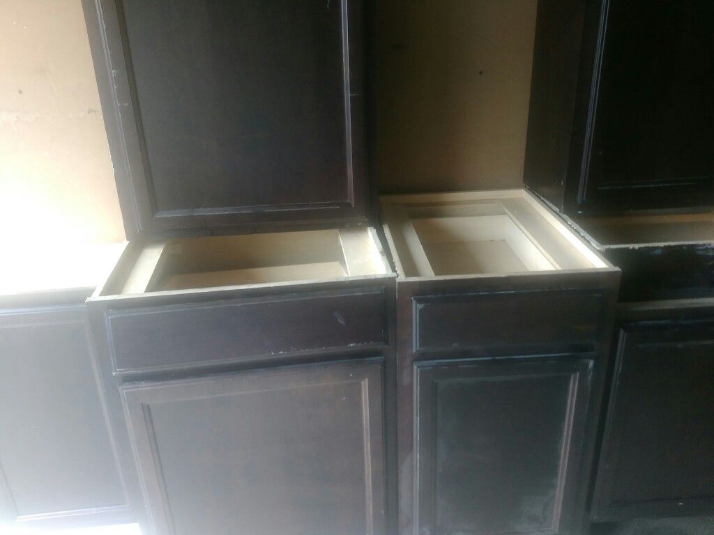 Ebony kitchen cabinets