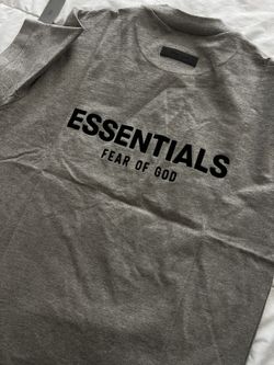 Men’s Essentials Shirt Size Small (oversized)