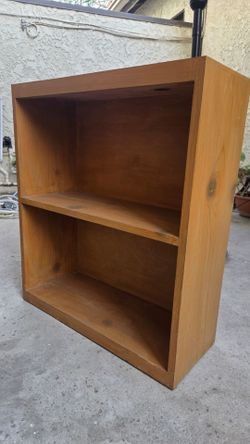 Solid wood very sturdy bookshelves set of 2 available if interested listing is for 1