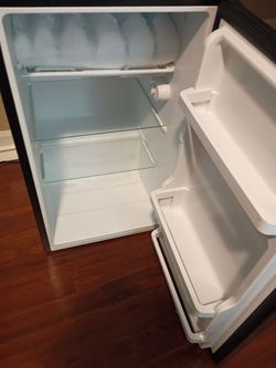 King size mini refrigerator