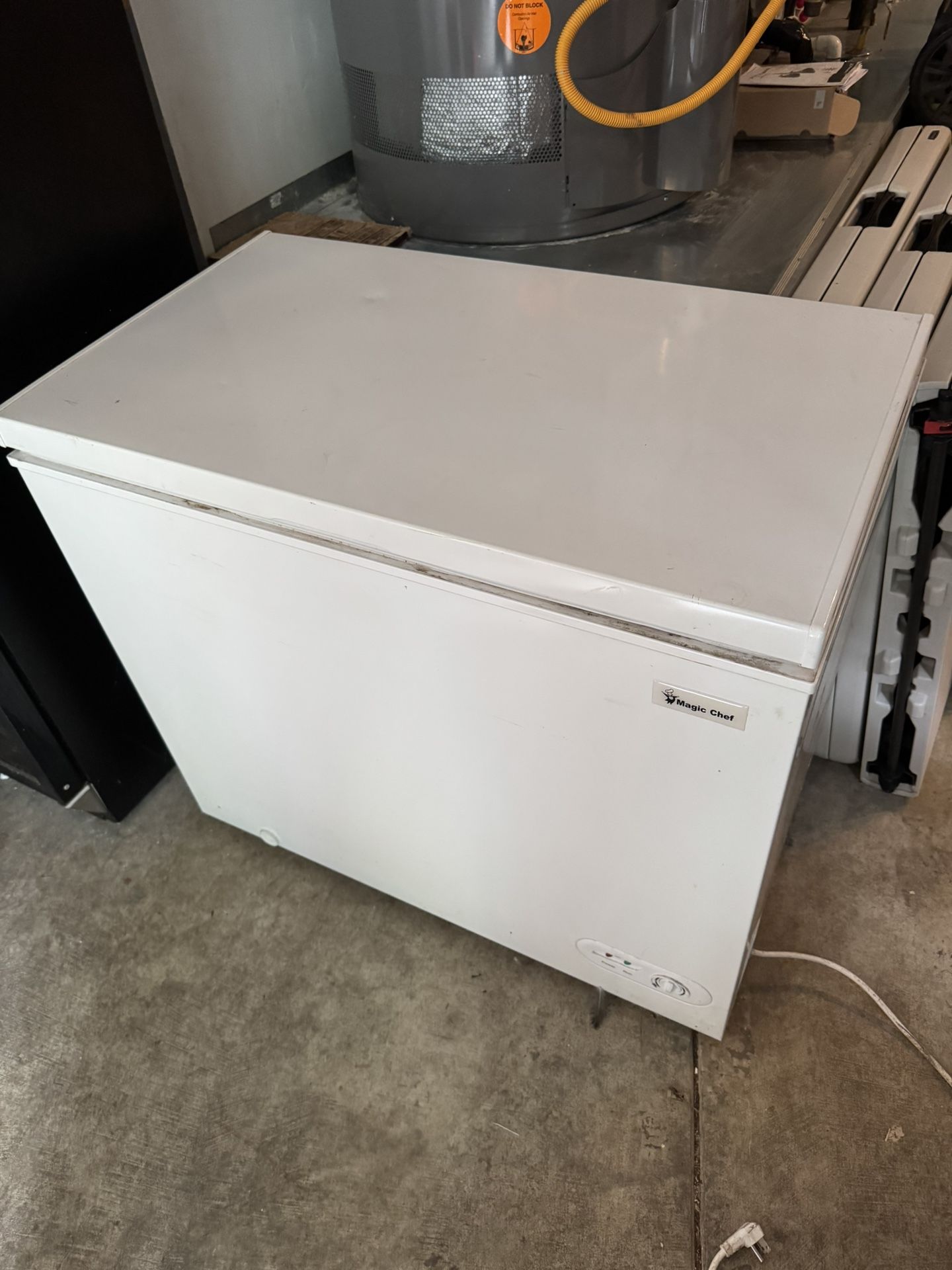 Magic Chef chest Freezer