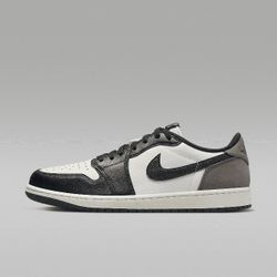 Jordan 1 Low Mocha Size 13 Men's 